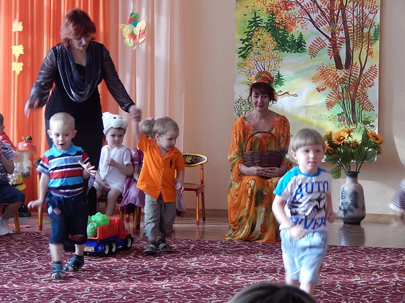 Праздник у ребят. Праздник у ребят. Сегодня праздник у ребят картинка. Праздник у ребят. Сегодня праздник у ребят.