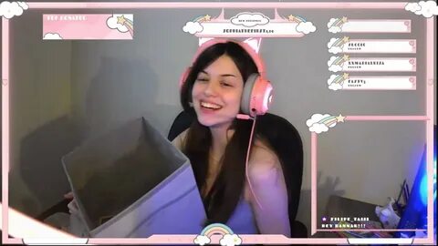 NotAestheticallyHannah, Twitch 