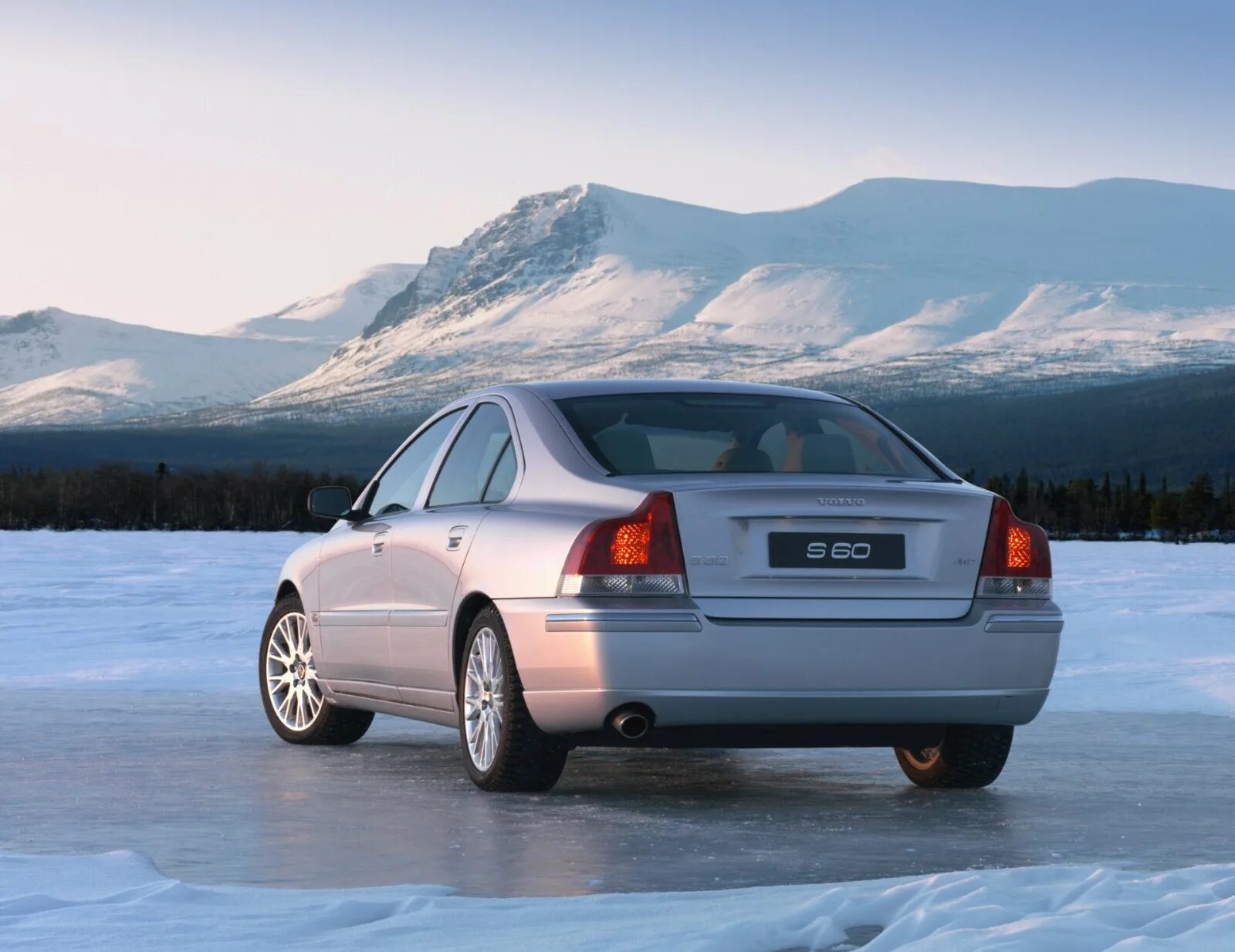 S60 2007. Volvo s60 wallpaper. volvo s60 2007 сзади. вольво с60 1 поколение сзади. вольво s80 1 поколения зад.