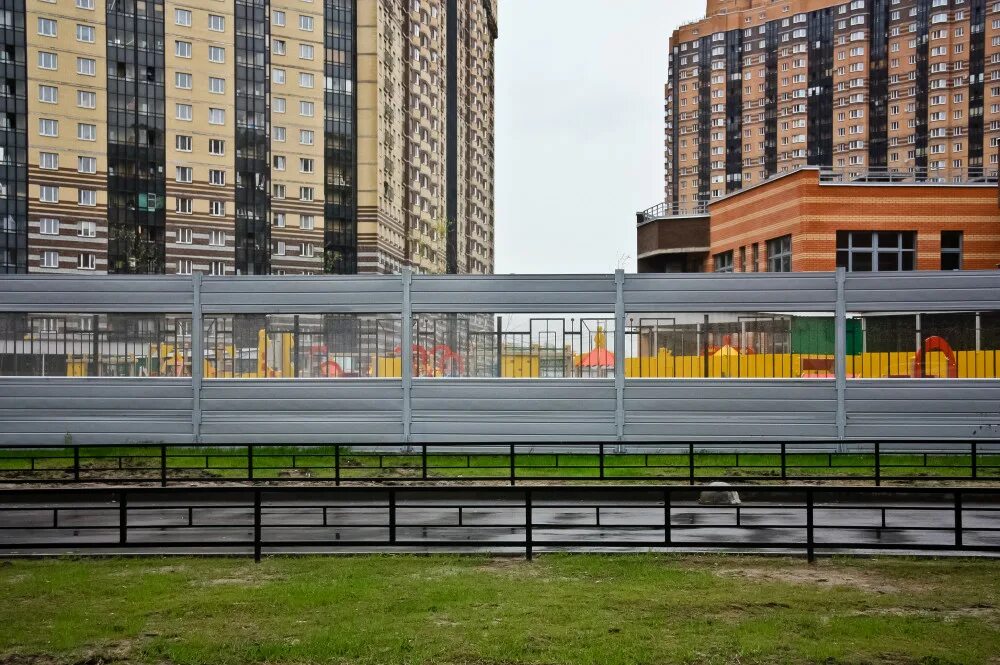 Девушка метро парнасе. Район метро парнас. станция метро парнас санкт-петербург. станция парнас. парнас метро спб.
