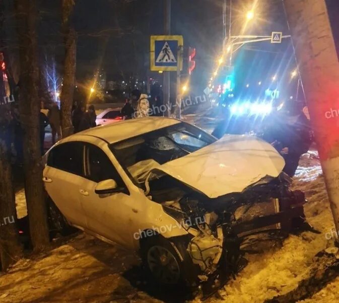 Чехов московская область новости происшествие. Водителя прошило ограждением. Происшествия в чехове и чеховском районе. Автобусная полоса. Происшествия в чехове и чеховском районе.