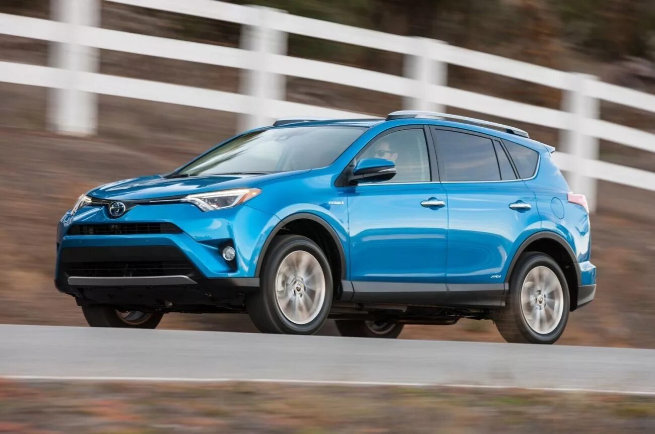 Тойота рав гибрид купить. Toyota rav4 Hybrid 2017. Тойота рав 4 гибрид. Toyota rav4 Hybrid 2016. Тойота рав 4 новый гибрид.