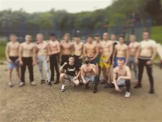 Кубик валера. Валера кости. Надпись на майке костя. Бейсболка с надписью. Валера кость.