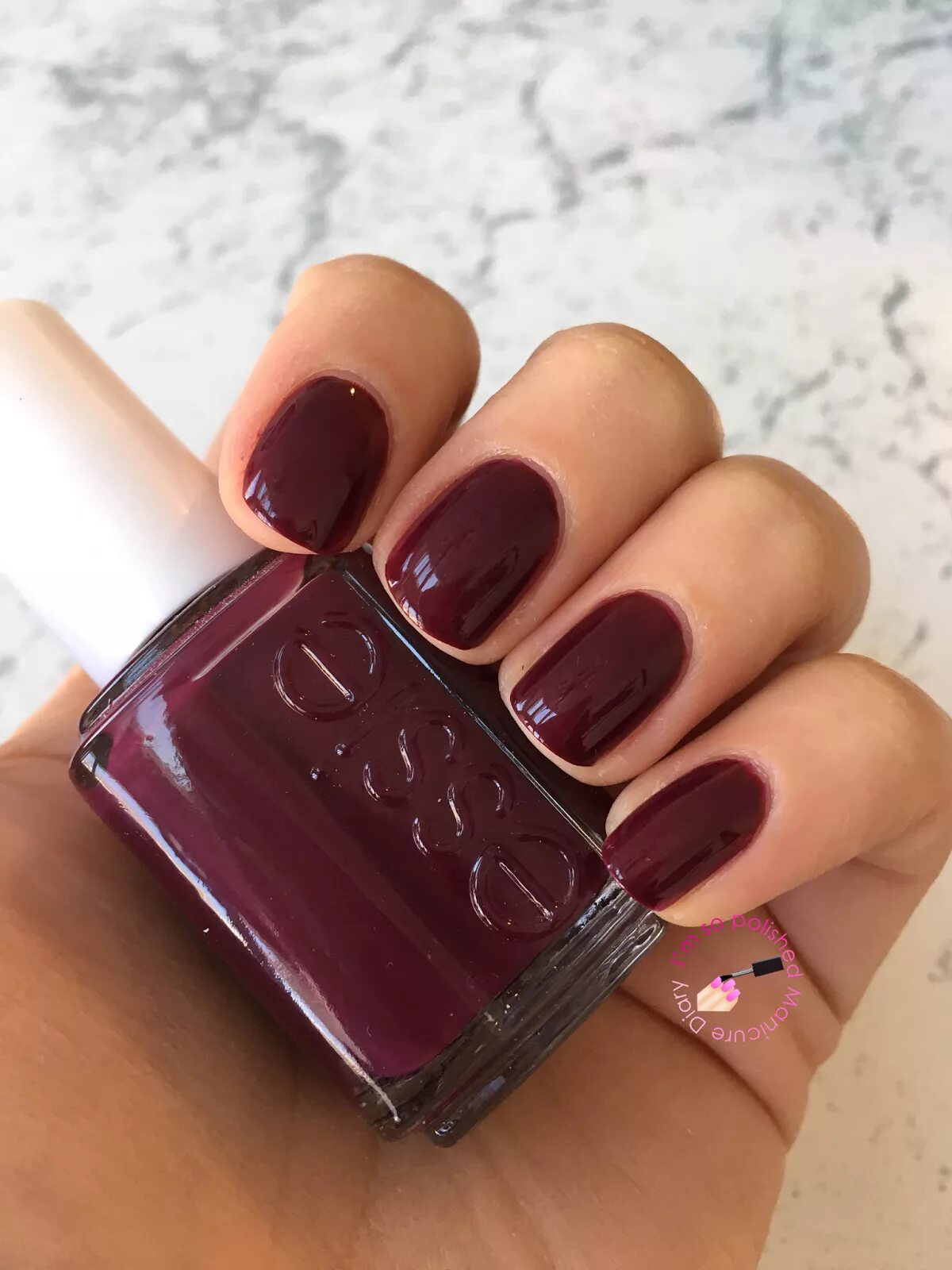 Мама для лаки новые. Essie 44 Bahama mama. Essie 44, Багама-мама. Лак Essie Багама мама. Essie 509.