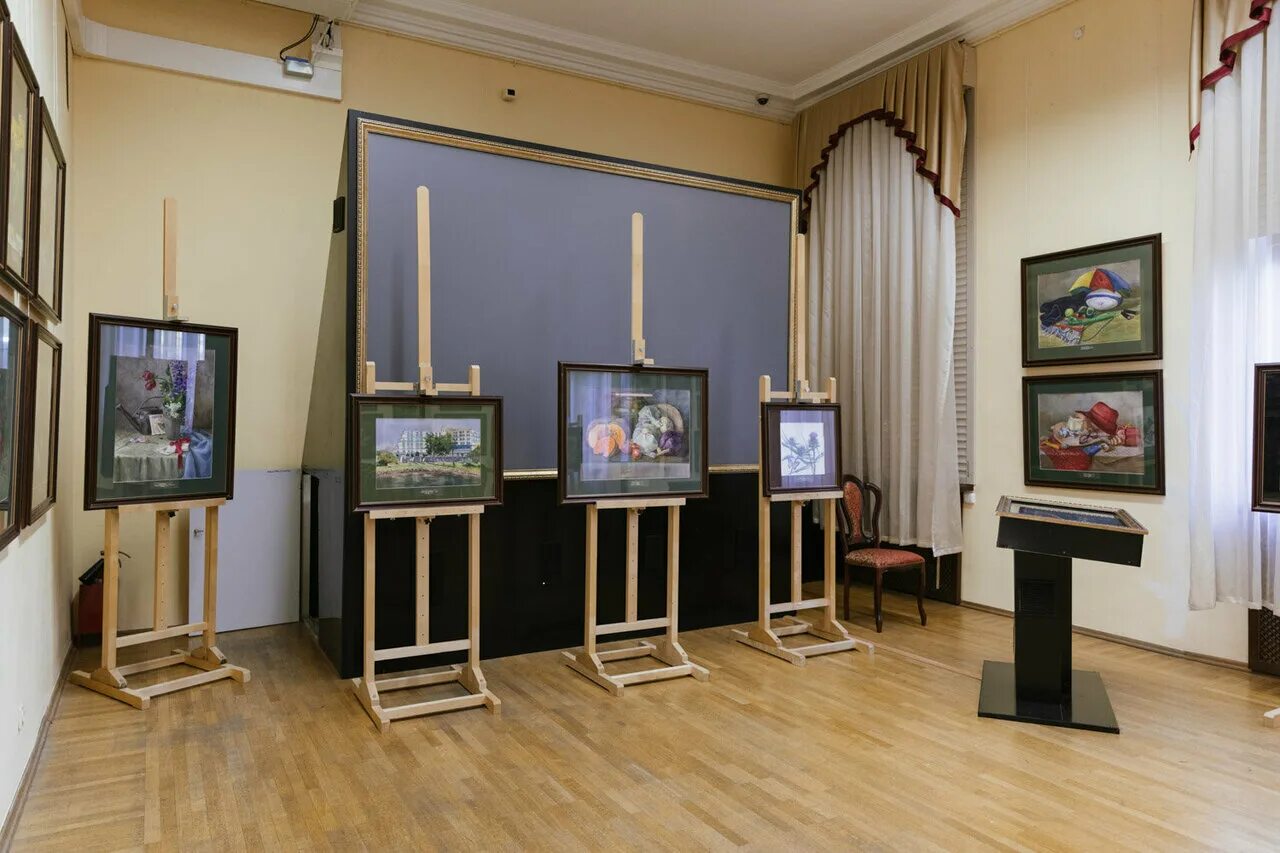 жилинского. сочи музей картинная галерея. художественный музей сочи внутри. д. сочи музей картинная галерея.