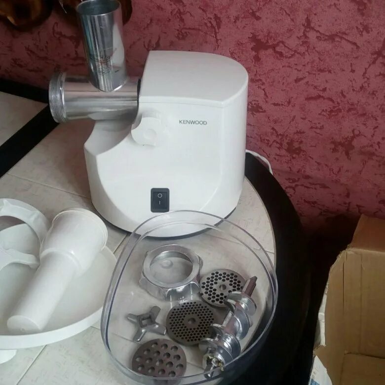 Kenwood mg450. Мясорубка kenwood mg450. Kenwood mg-700. Kenwood mg450. Насадка к мясорубка kenwood mg450 белый.