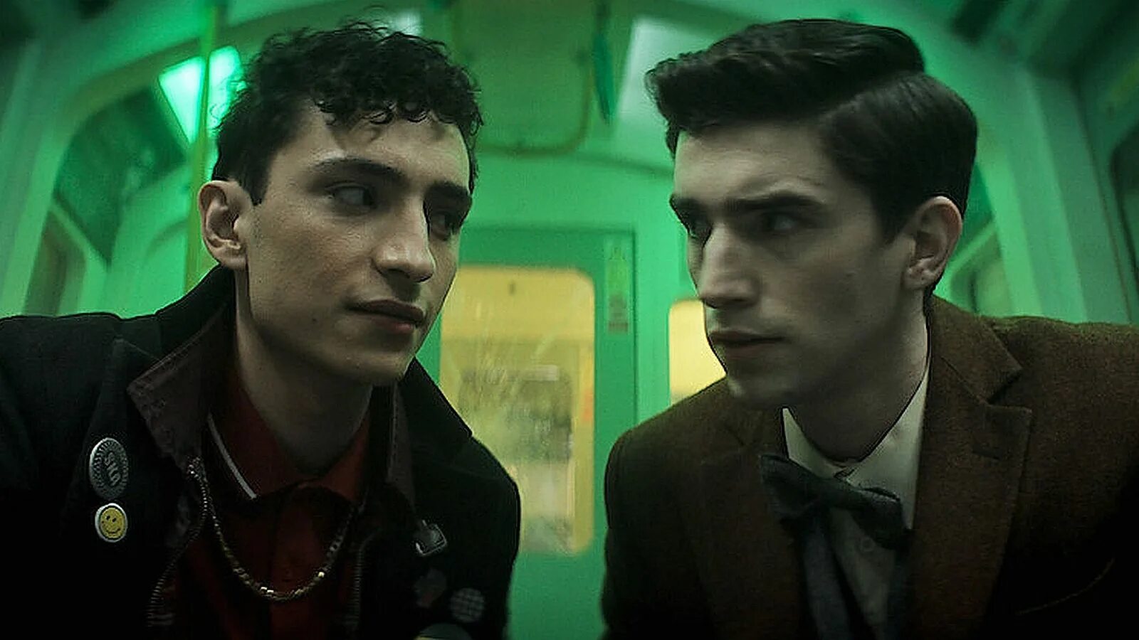 Братья 2025 нетфликс. Детективы с того света  dead boy detective. детектив на миллион 4: расплата 2025. детектив 2025.