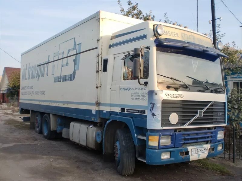 Авито б у купить вольво. Volvo f12 1992. Volvo f10 рефрижератор. Грузовой рефрижератор Вольво ф12. Вольво ф 12 с рефрижератором.