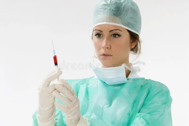 Пытка перчатки. Медсестра со шприцом. Вакцинация женщина. Медсестра с уколом. Медички в перчатках со шприцами.