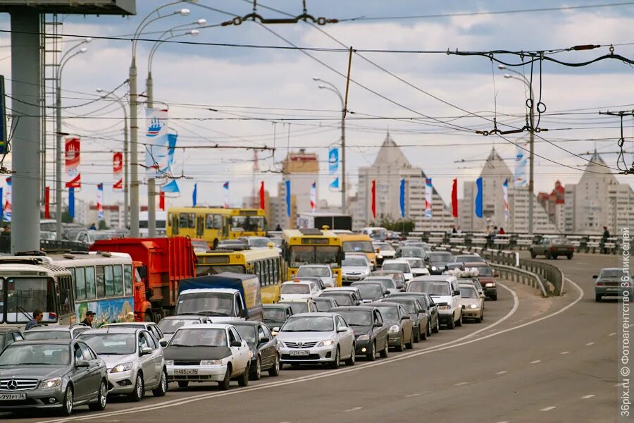 Воронежавто. Пробки Воронеж. Автомобильный транспорт. Автомобильная пробка Воронеж. Дороги Воронежа пробки.