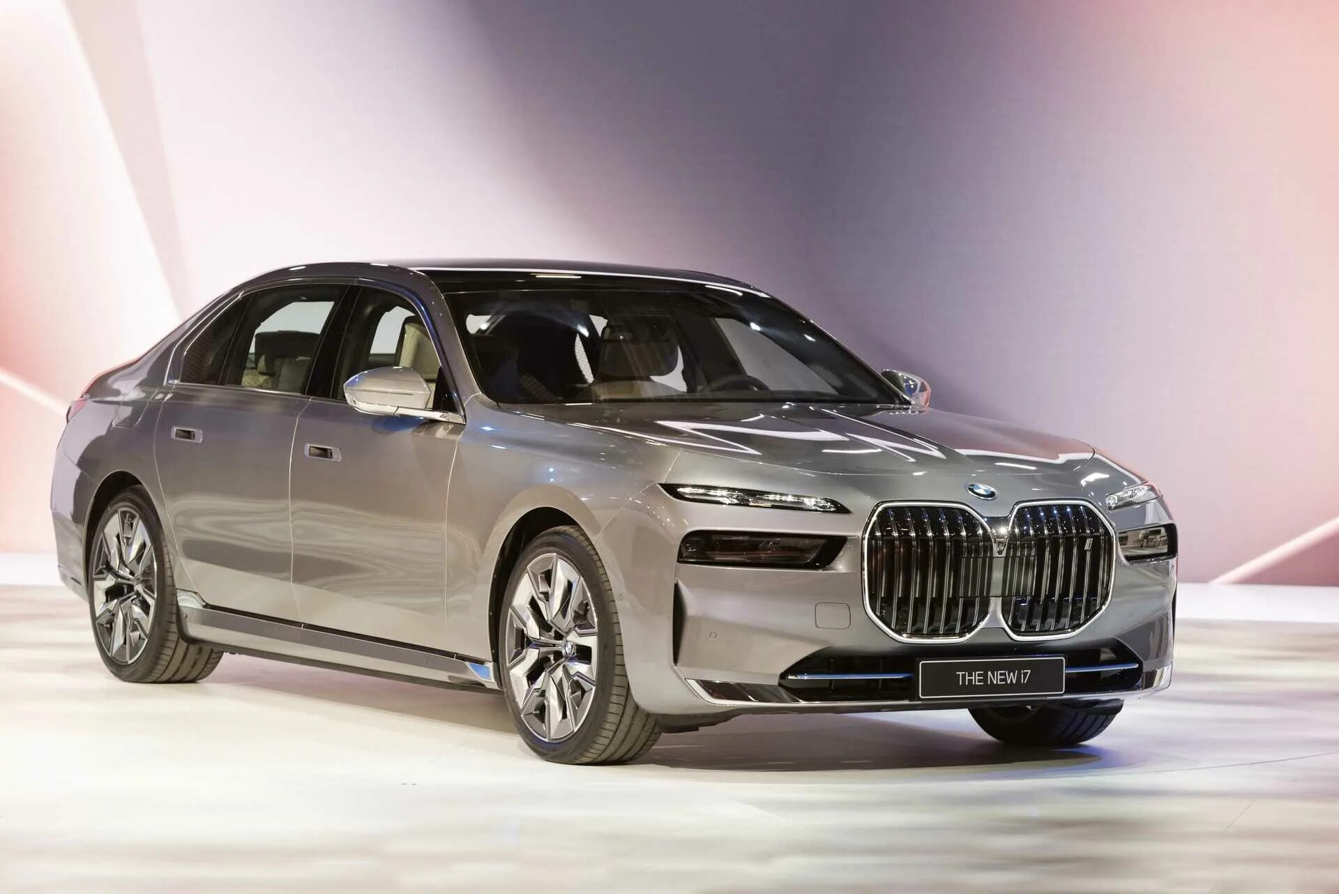 7 series 2023. BMW 7 2022. BMW 7 2023. Новая БМВ 7. БМВ 7 новый кузов 2022.