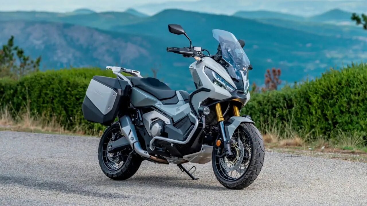 Скутер хонда х. Honda x ADV 750. Honda x-ADV 2021. Honda x-ADV 750 2021. Honda x-ADV 2022.