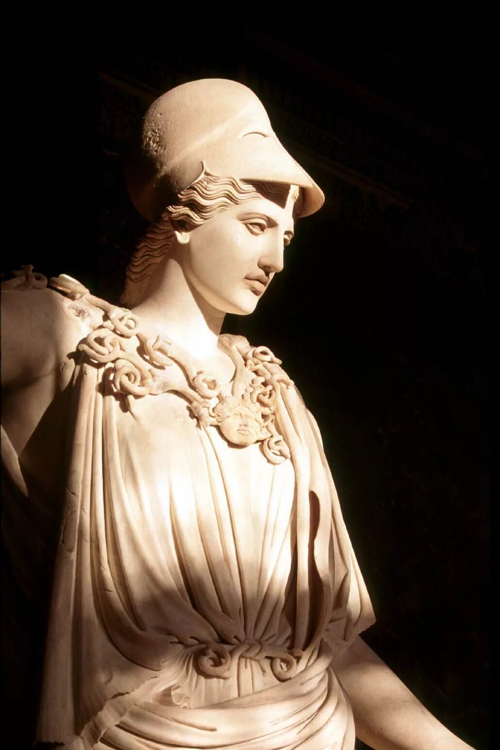 Афина паллада богиня скульптура. Афина богиня олимпа. Кето богиня. Afina goddess. Богиня афина.