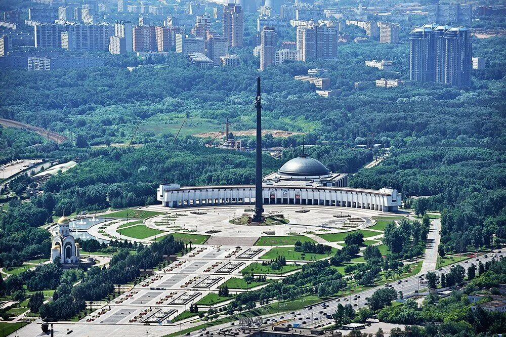 Где город победа. Парк Победы Поклонная гора Москва. Мемориальный комплекс на Поклонной горе в Москве. Мемориальный комплекс парк Победы. Парк Победы на поулонной Норк.