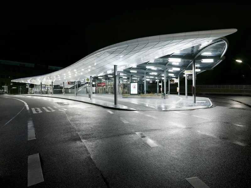 Public stations. Современный автовокзал. Остановка навес. Зарядка для электромобиля. Зарядные станции для электромобилей.