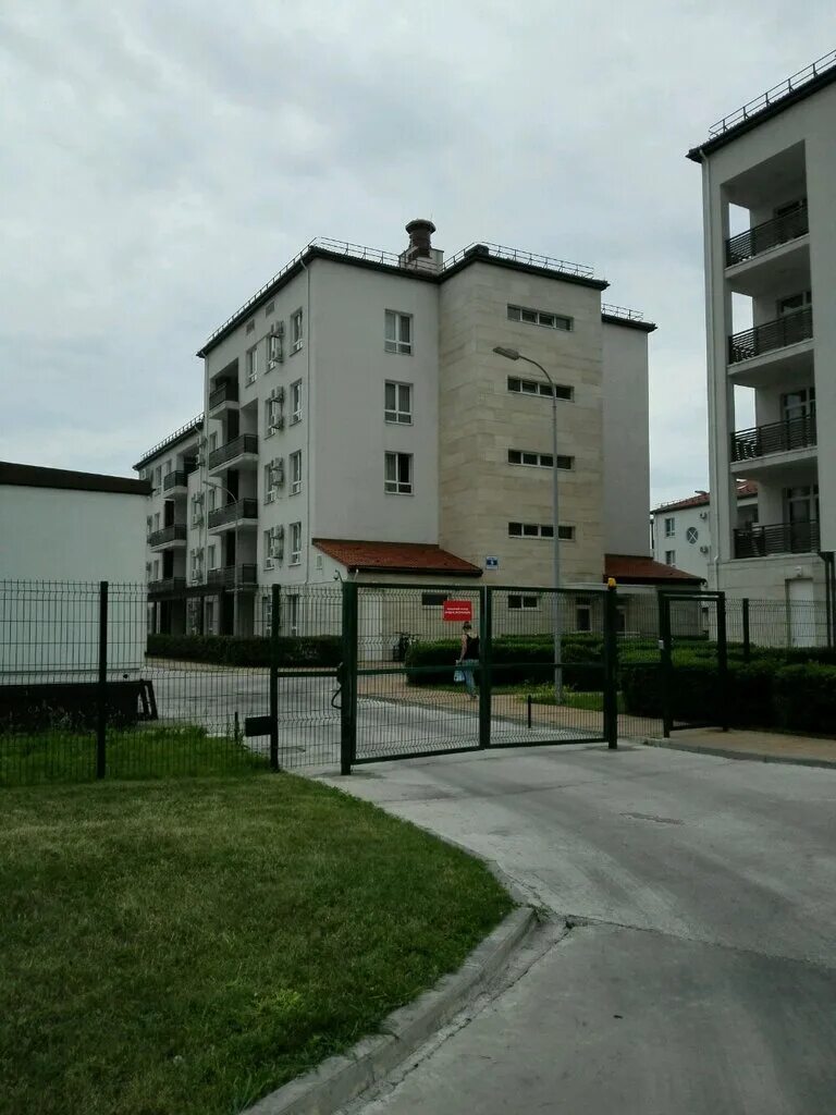 Поселок городского типа сириус голубая улица. Сочи ул голубая 5. Голубая. Сириус улица голубая 18в. Голубая.