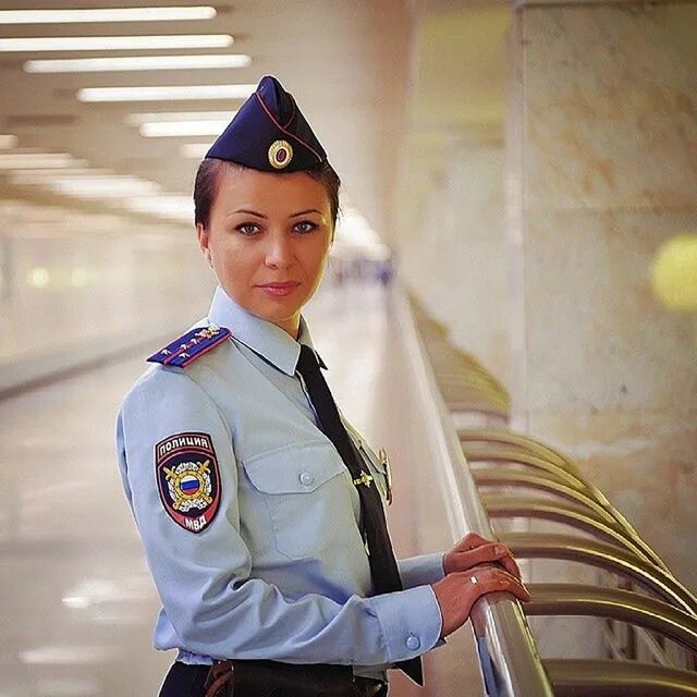 женская форма полиции. профессия полиция для девушек. девушки в полиции россии. женщина полицейский. зарембинская елена леонтьевна.
