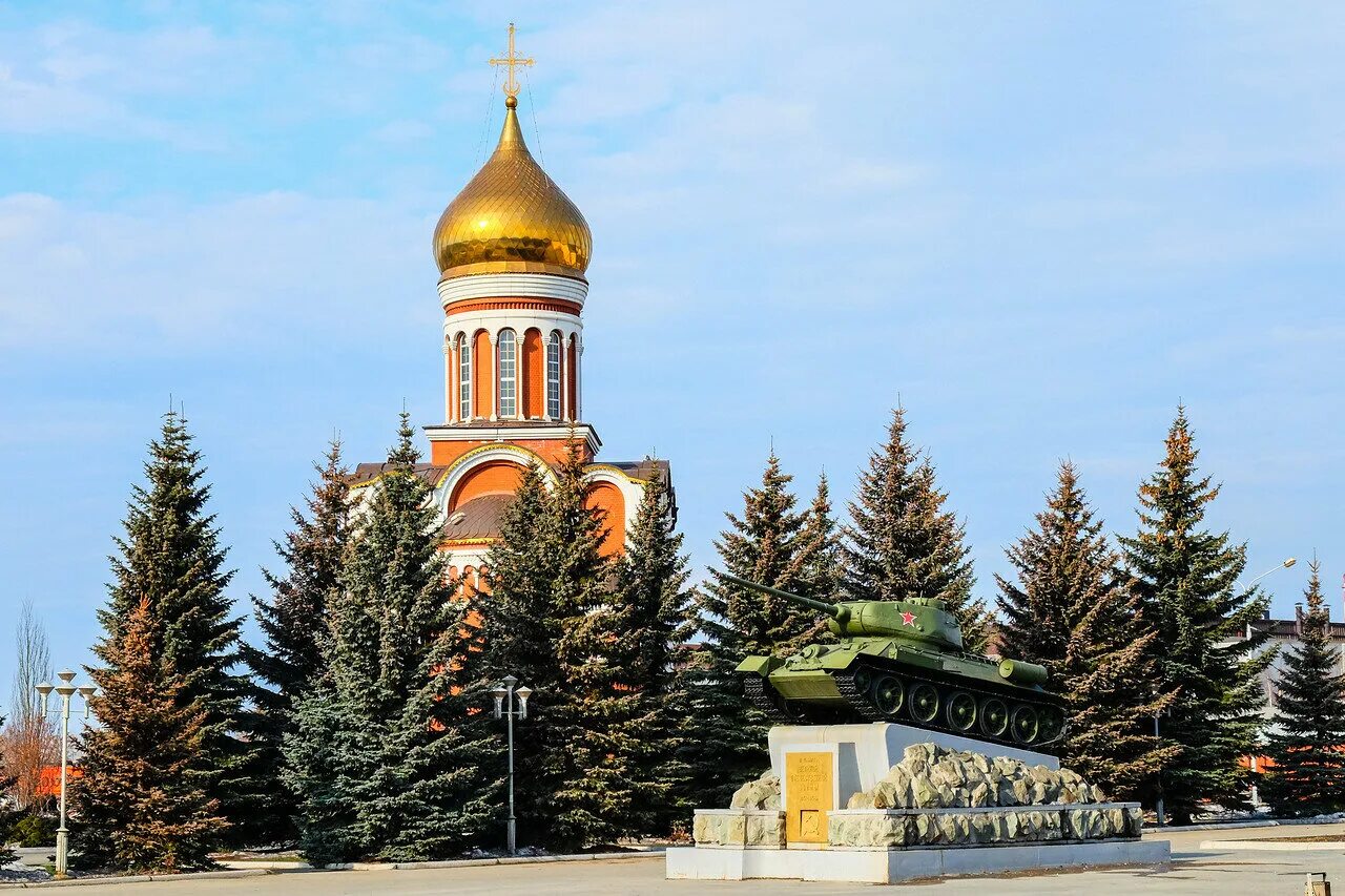 Храм дмитрия донского в дзержинском. Храм дмитрия донского нижний тагил. храм нижний тагил увз. храмы нижнего тагила дмитрий донской. храм дмитрия донского нижний тагил зимой.