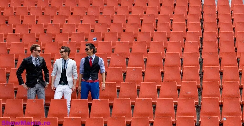 Akcent that s my name. Akcent фото. марио akcent. akcent turn around the world.