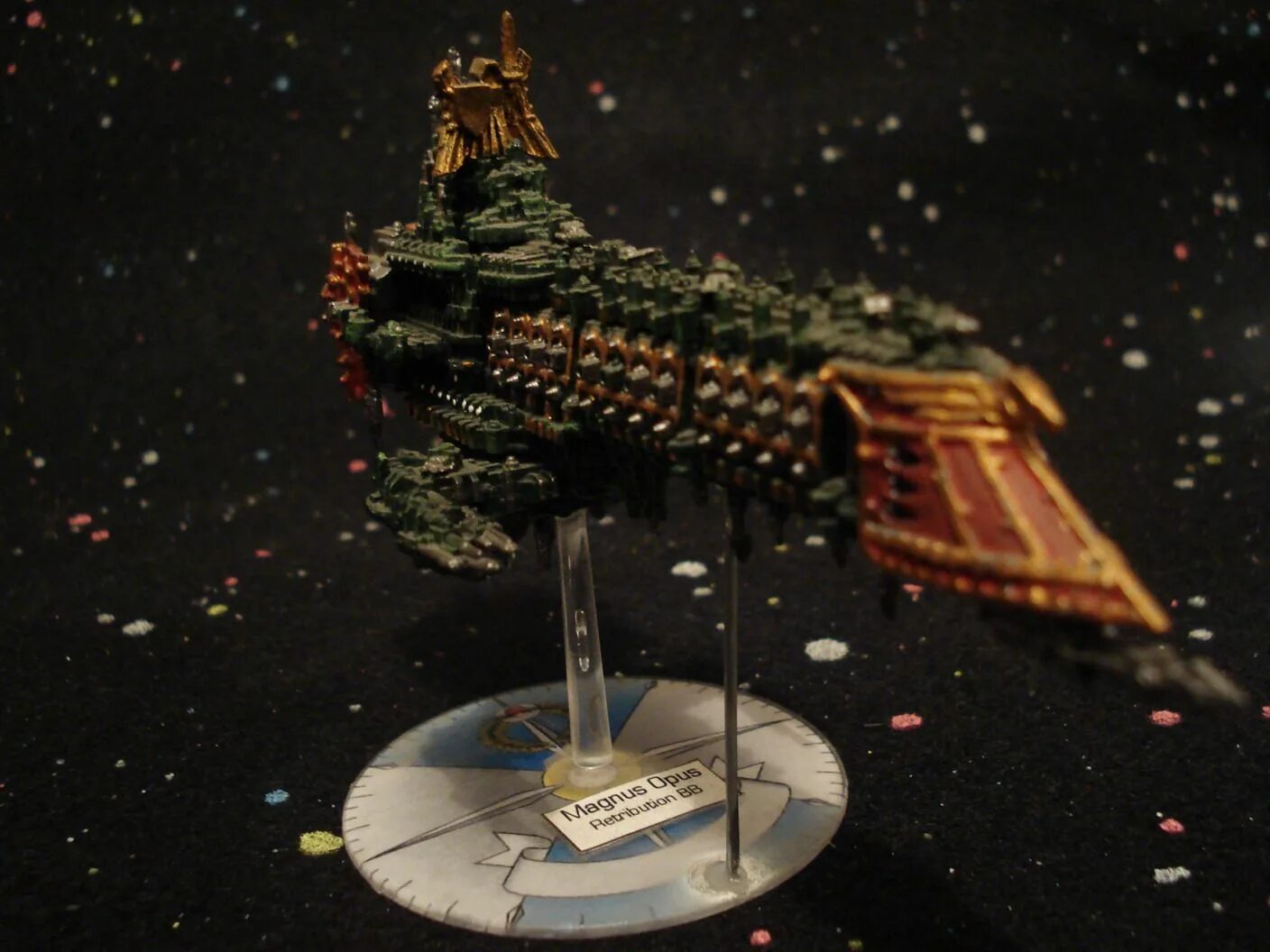 Warhammer rogue trader корабль. Warhammer 40000 корабль глориана. battlefleet gothic глориана. warhammer battleship battlefleet gothic model. вархаммер линкор глориана.