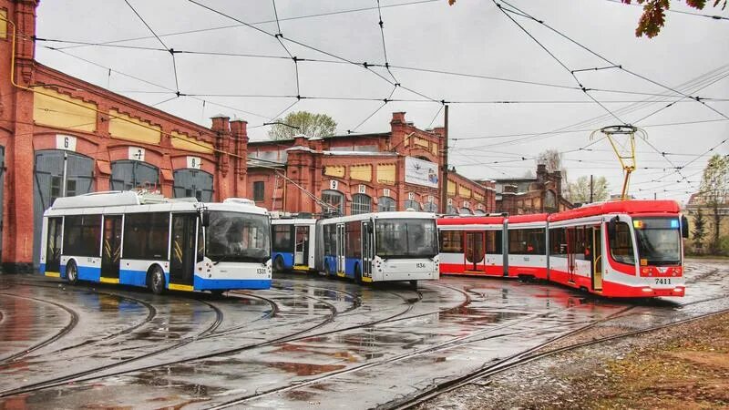 Изменение транспорта спб. Горэлектротранс Санкт-Петербург. СПБ ГУП Горэлектротранс. Автобаза Горэлектротранс. Трамваи элетрослужб СПБ.