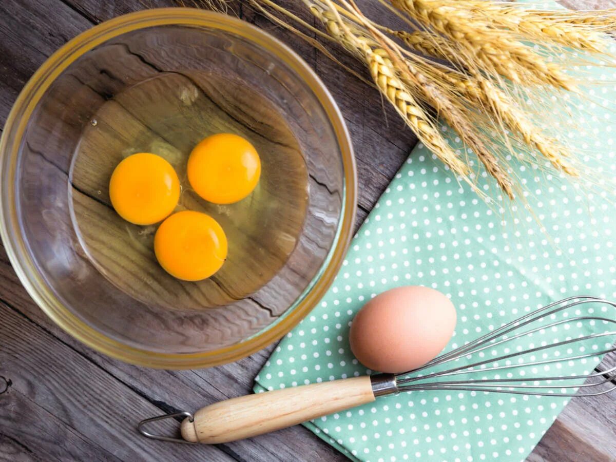 Raw eggs
