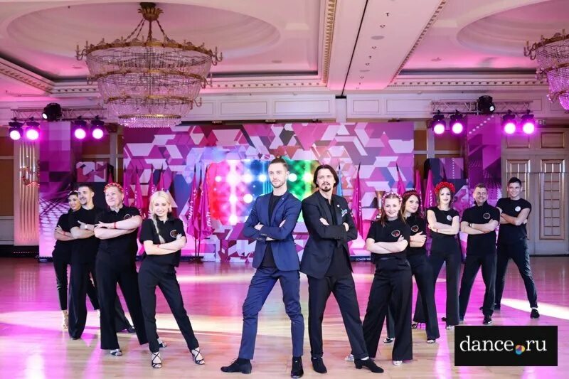 Гала дэнс пермь. Реклама galladance. Гала дэнс гуру центр инстаграм. Гала дэнс. Галладенс.