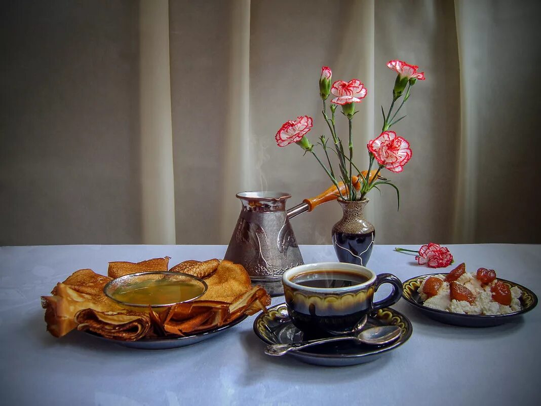 завтрак с вечера на утро. чаепитие. завтрак с цветами. утренний чай. завтрак с вечера на утро.