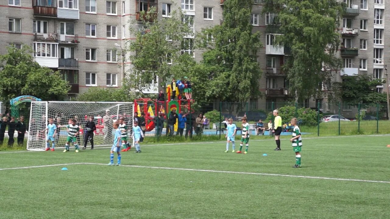 Юниор пятигорск футбол. Футбольные клубы и города. Юниор футбол. Школа 30 футбол. Школа 30 футбол.