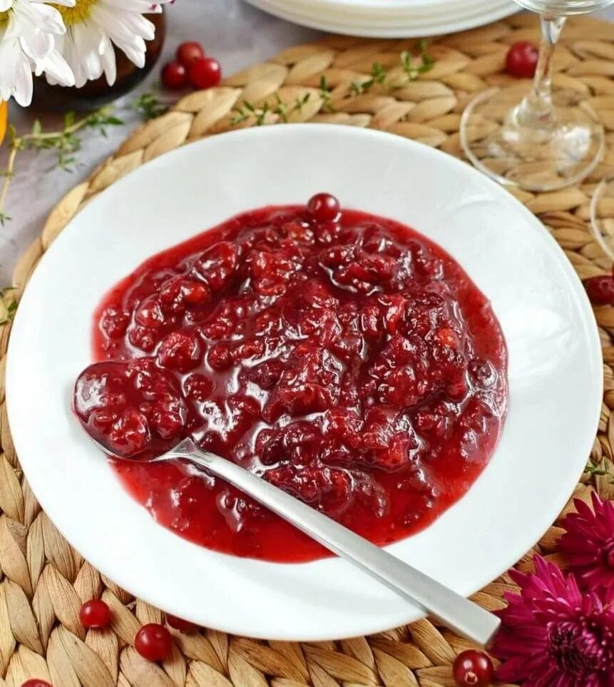 День клюквенной закуски с днём. День клюквенной закуски. Cranberry sauce. Варенье на снегу. Клюквенная закуска.