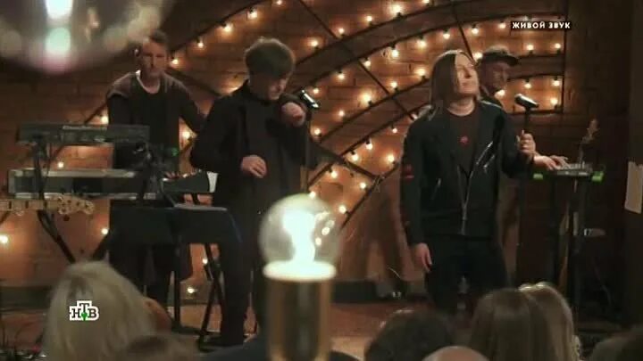 квартирник у маргулиса обезьяны в теплой. квартирник у маргулиса обезьяны в теплой. группа чайф 2023. квартирник у маргулиса 2022.