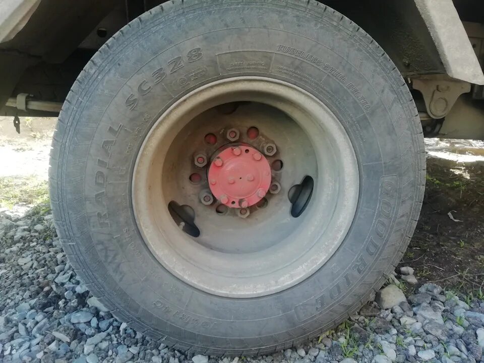 Митсубиси кантер диск 16. Купить диски на грузовик r16 225 70 мицубиси кантер. Диски митсубиси кантер. Диски митсубиси кантер r14. Диски митсубиси кантер.