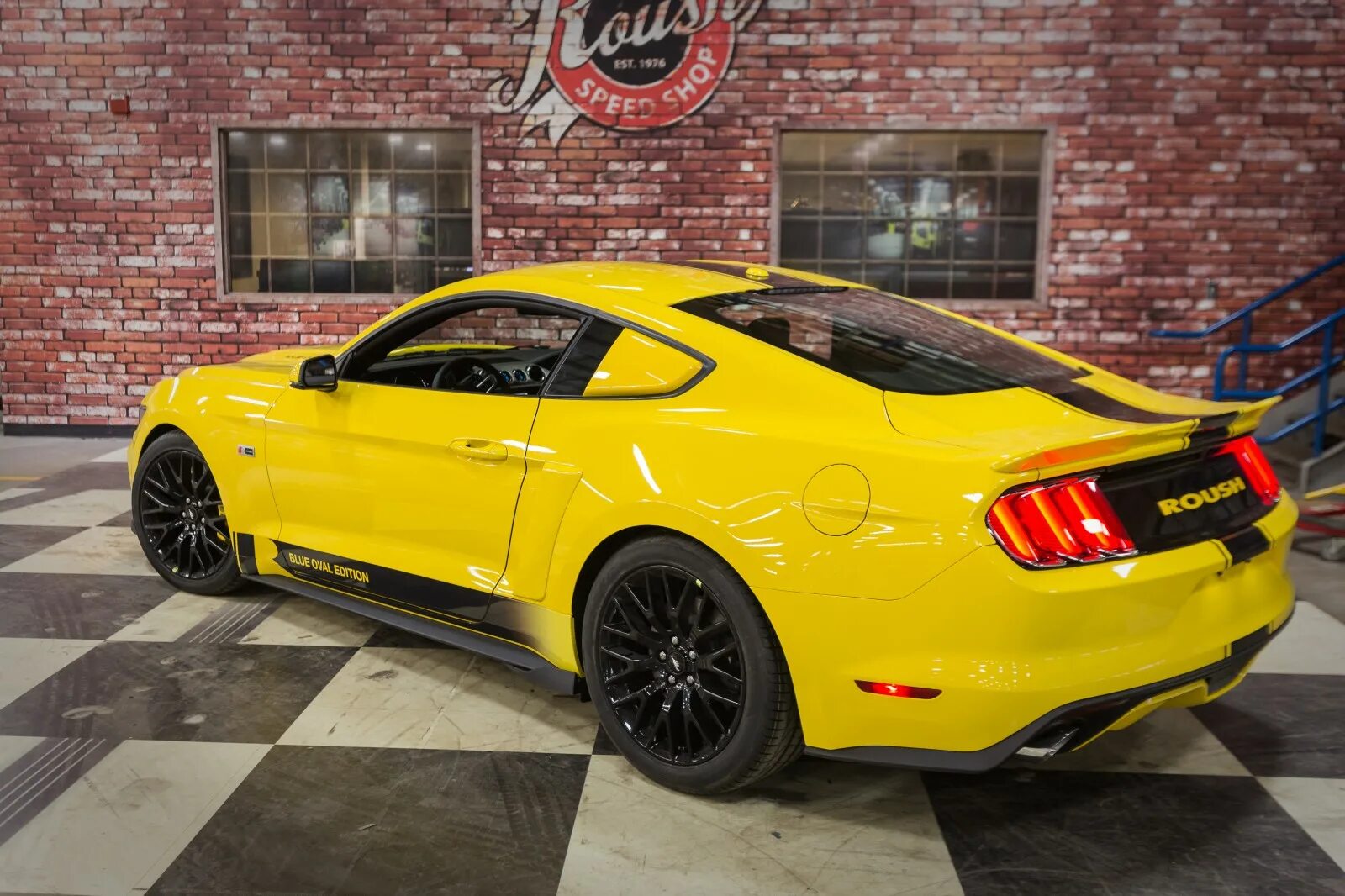 Canary yellow Mustang GT 5.0 Yellow mustang, 2015 mustang gt, Ford mustang