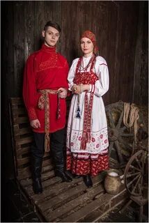 Русский костюм девушки и парня