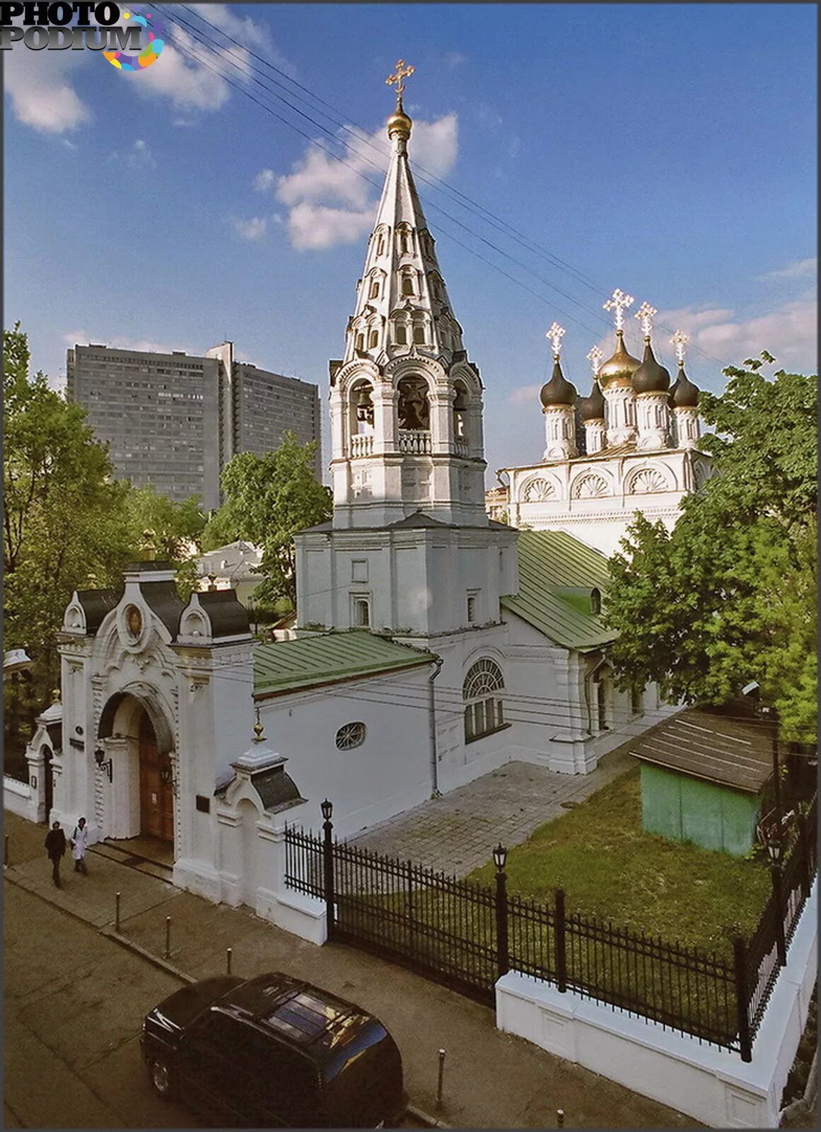 Храм преображения на песках. Храм преображения господня на песках москва. храм преображения господня что на песках, на арбате. церковь спаса на песках в москве на арбате. церковь спаса преображения москва.