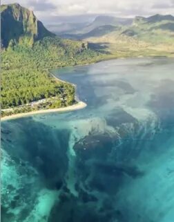 Подводный водопад маврикий фото