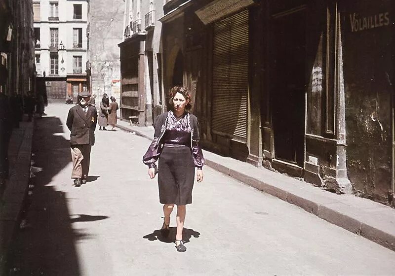Оккупация парижа 1940. Парад вермахта в париже 1940. Оккупация франции 1941. Париж в годы оккупации. Оккупация парижа 1940.