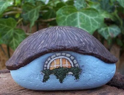 Нарисованные на камне дома
