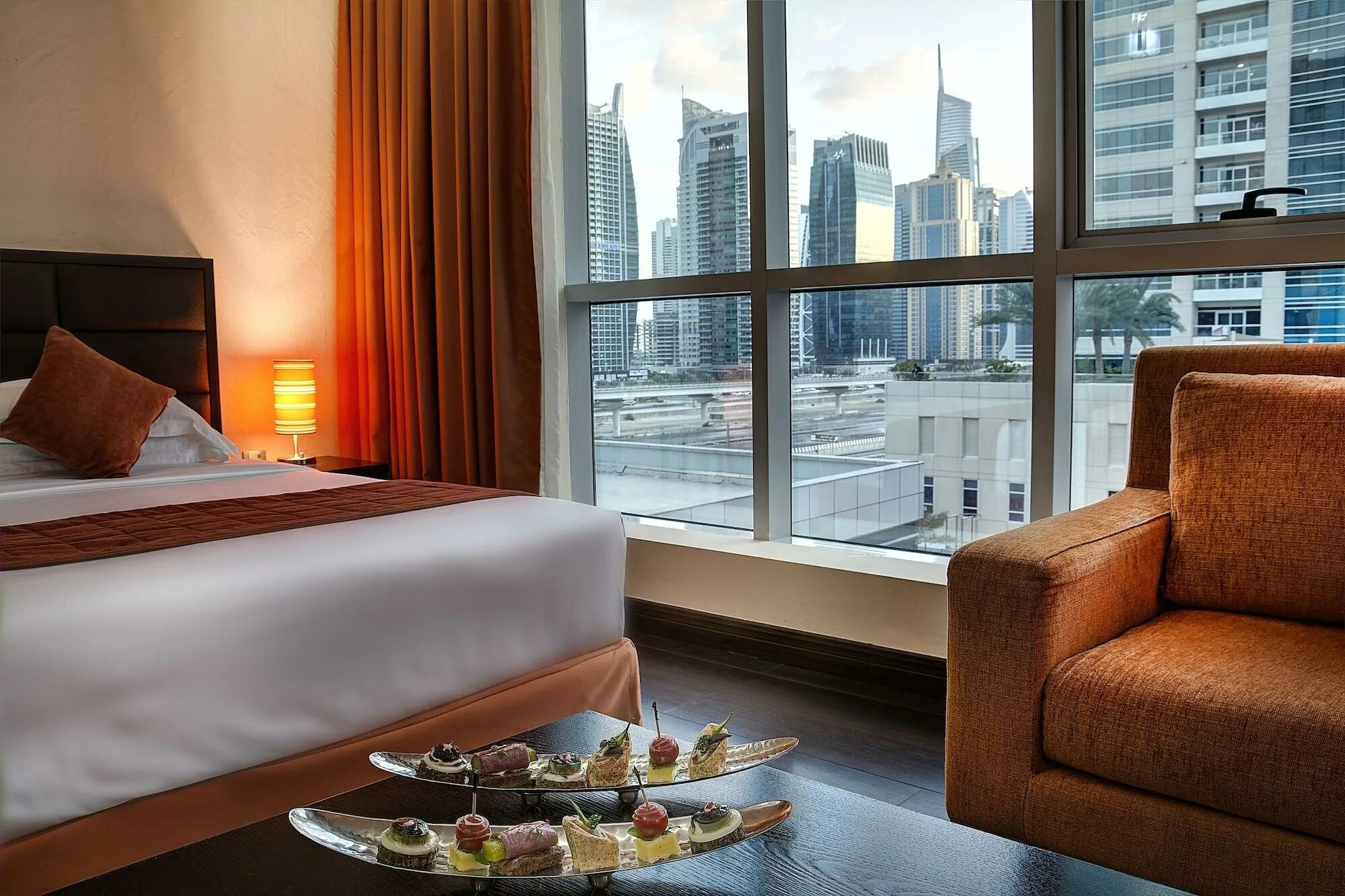 Отель ja ocean view hotel. Ja lake view hotel 5 дубай. Ja ocean view hotel 5 джумейра. Ja ocean view hotel 4*. Отель avani palm дубай.