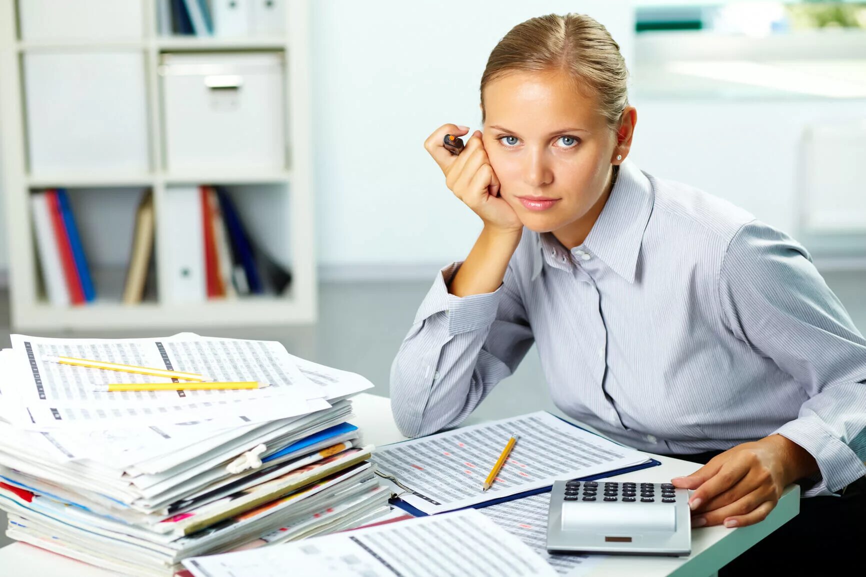 Бухгалтер иллюстрация. Бухгалтер. Экономист женщина. Лучший бухгалтерии. Фотография бухгалтера.