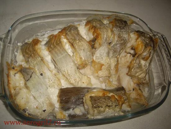 Как вкусно приготовить пикшу в фольге. Пикша приготовленная. Пикша в фольге. Пикша в духовке с овощами. Пикша в духовке в фольге целиком.