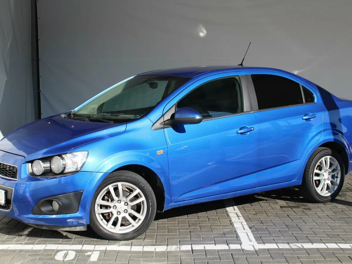 Chevrolet kl1t aveo 2013. Стим aveo. Авео т300 синяя. Chevrolet aveo 2013 хэтчбек. Шевроле авео т300 2012.