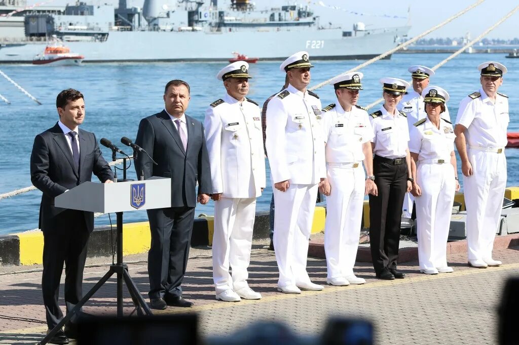 Одесса моряки. Моряки одессы. Военно морской институт одесса. Моряки нато. Моряки ссср 50 х годов.