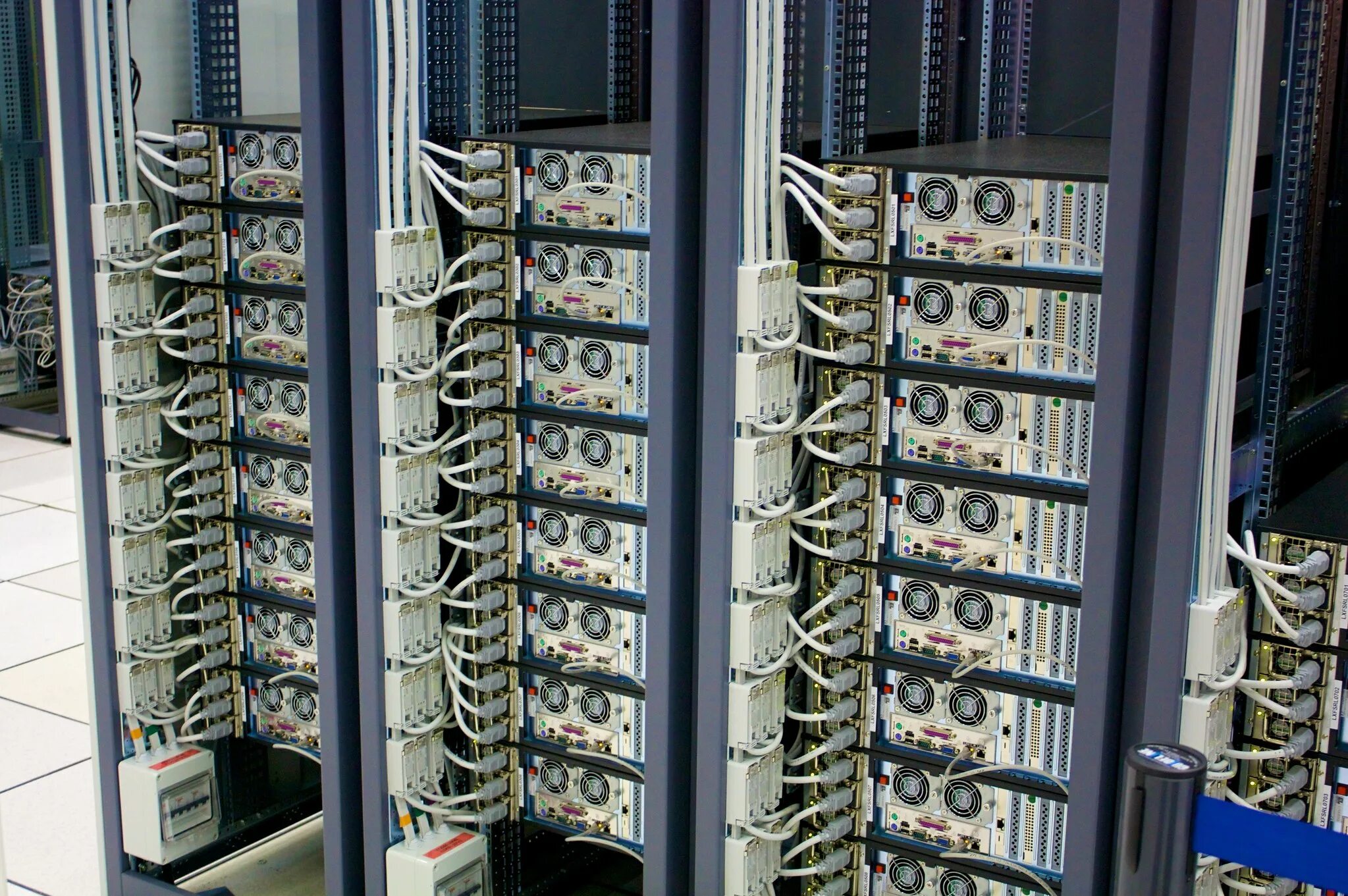 Цод провода. Сервер. Buy server. Комплектующие сервера. Поставщики серверного оборудования.