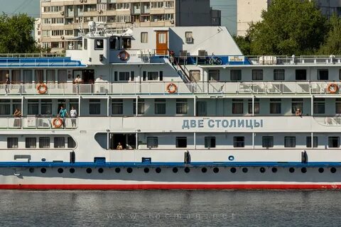 Теплоход на двоих москва река