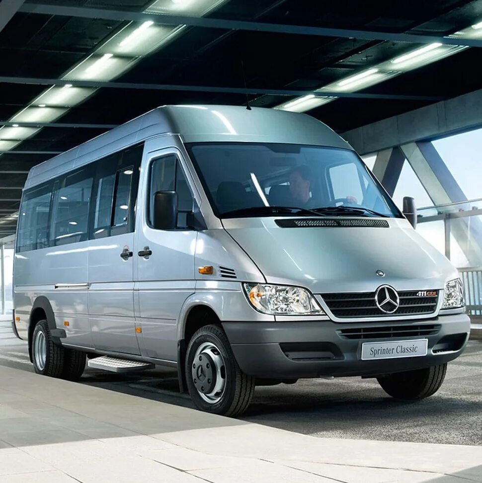 Ооо перевозка пассажиров. Мерседес Бенц Спринтер. Mercedes-Benz Sprinter 411. Мерседес Бенц Спринтер Классик. Mercedes-Benz Sprinter 2013.