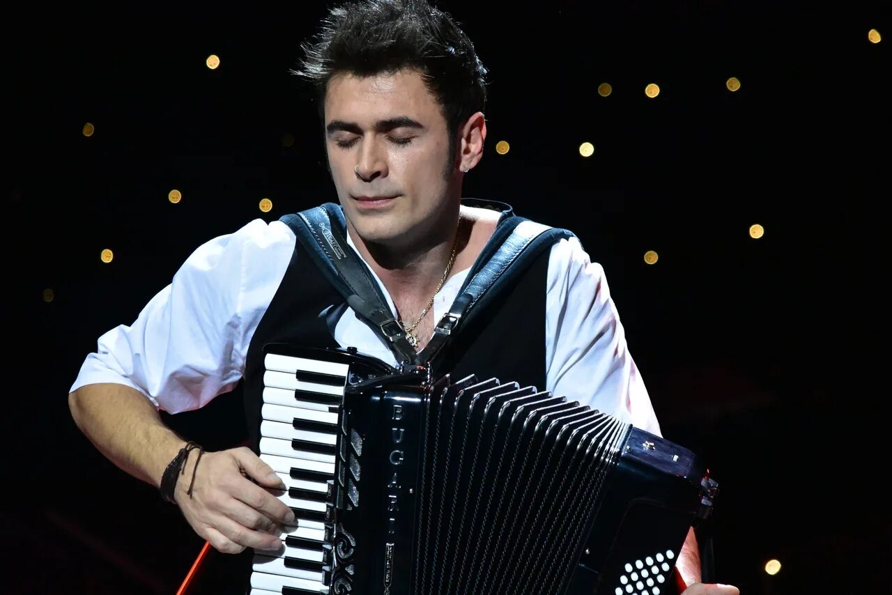 Пётр дранга аккордеон. Петр дранга 2022. Баянист петр дранга. Аккордеонист петр дранга. Петр дранга 2020.