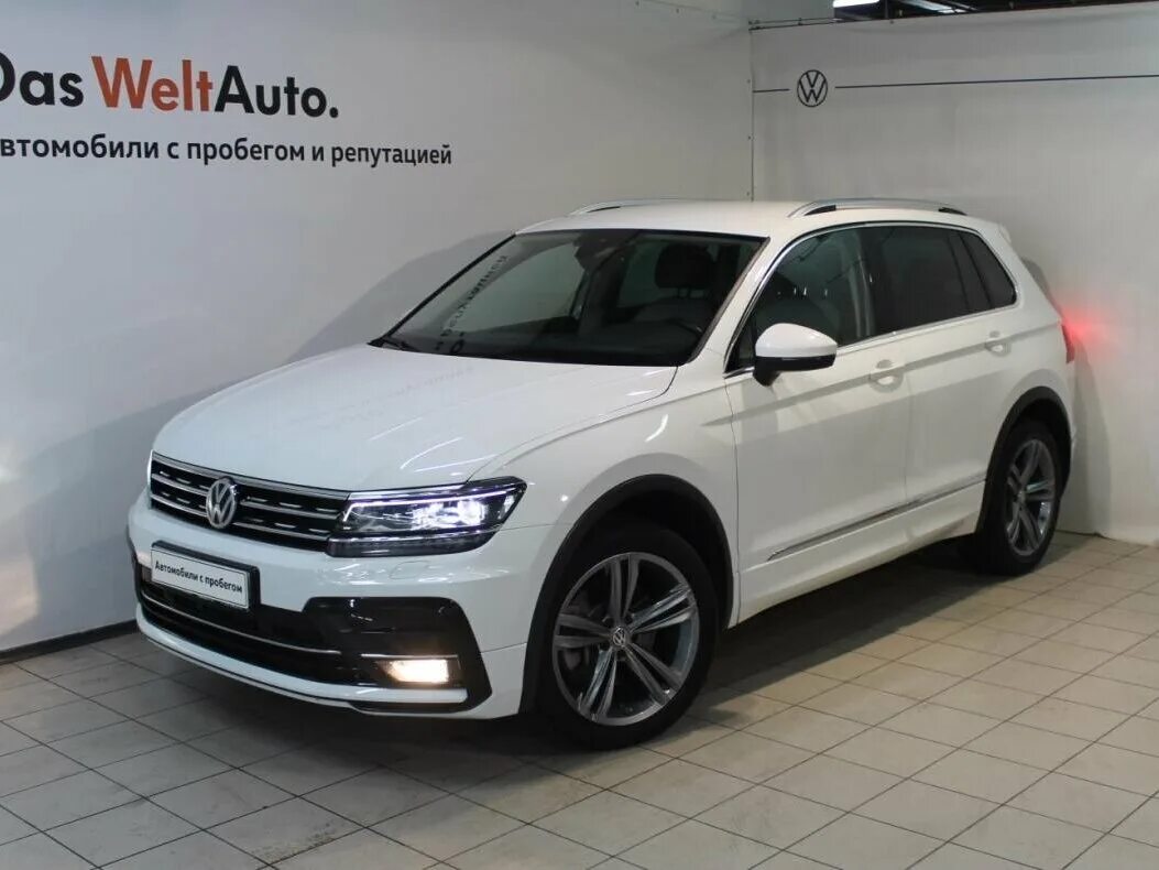 Volkswagen красноярск. Volkswagen Tiguan II белый с пробегом. Тигуан 2018- City. Фольксваген Тигуан 2019. Фольксваген Тигуан 2022.