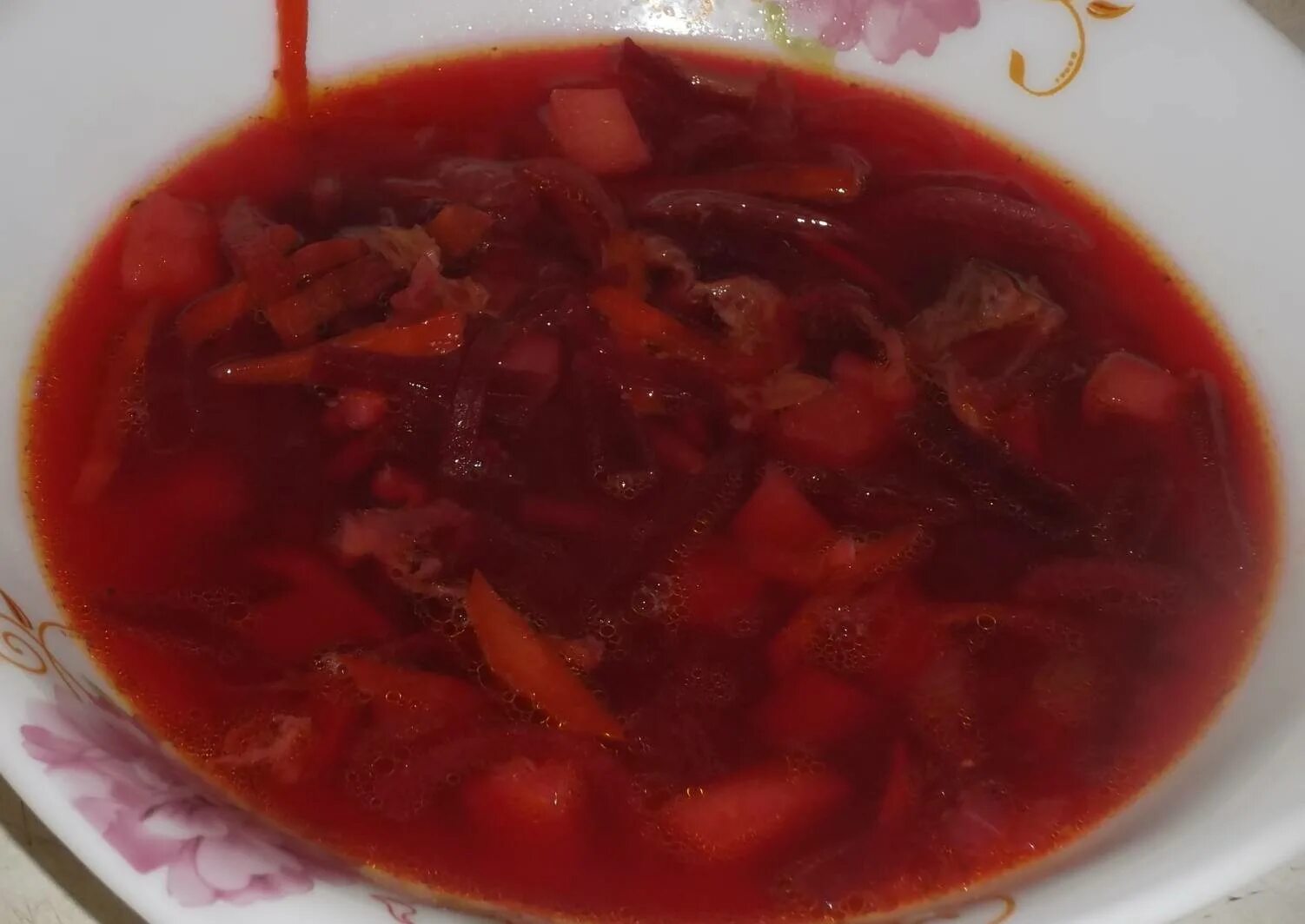 Соус из вишни с чесноком и пряностями. Свекольник 250гр. Ботвинья. Свекольник по питерски. Свекольник с мясом.