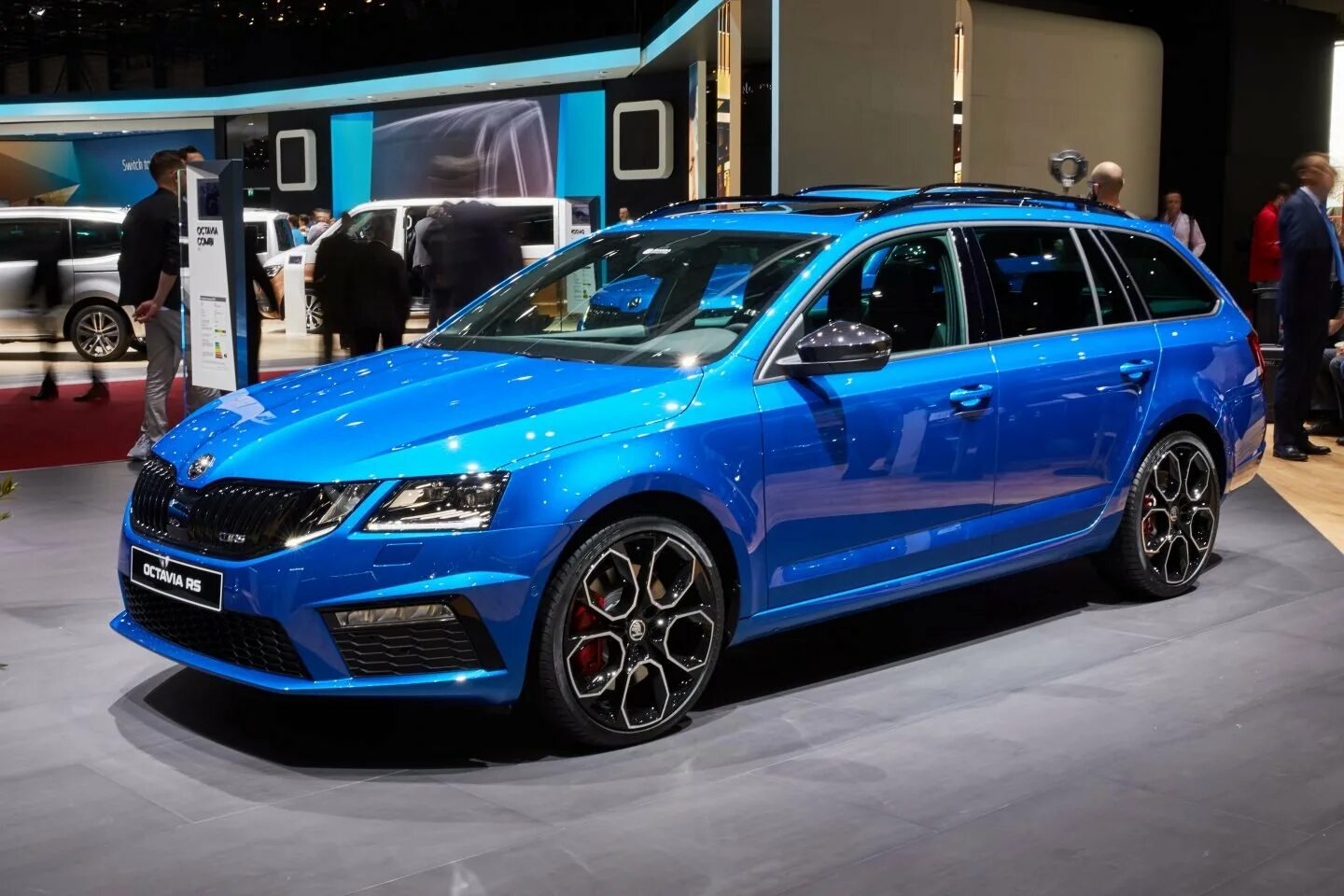 Skoda octavia rs 2019. Skoda Octavia RS. Skoda Octavia Combi RS. Skoda Octavia RS 2022.